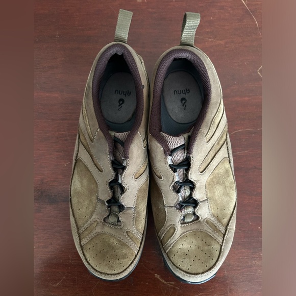 Women’s Ahnu hiking shoes size 7 - Picture 3 of 5